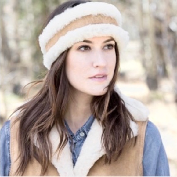 Shearling and Suede Reversible Headband - Picture 10 of 10